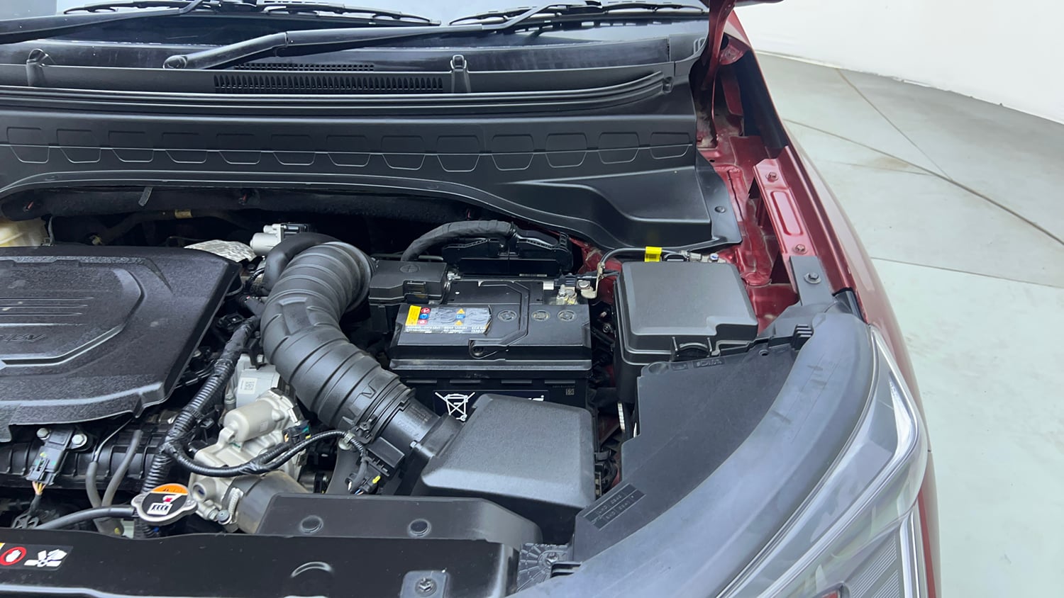 Used 2024 Kia Sonet HTX Plus 1.5 Diesel MT Diesel Manual engine ENGINE LEFT SIDE VIEW