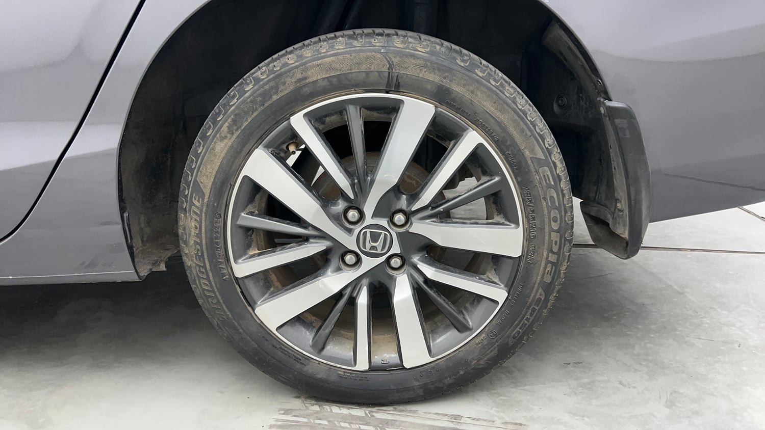 Used 2021 Honda City VX Petrol Petrol Manual tyres LEFT REAR TYRE RIM VIEW