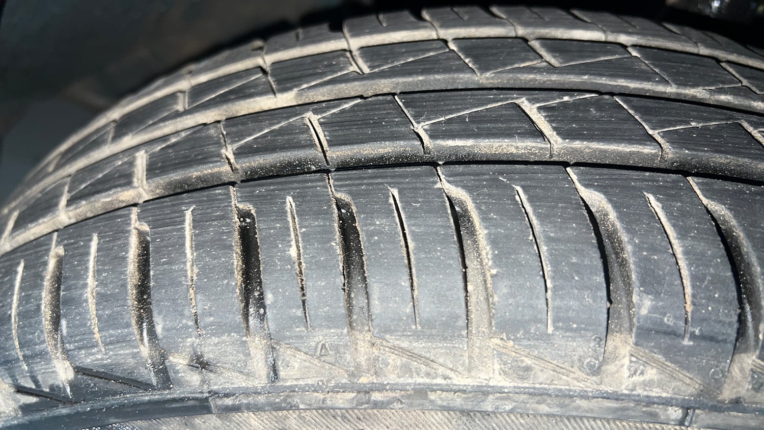 Used 2025 Renault Kwid CLIMBER 1.0 MT Petrol Manual tyres RIGHT FRONT TYRE TREAD VIEW