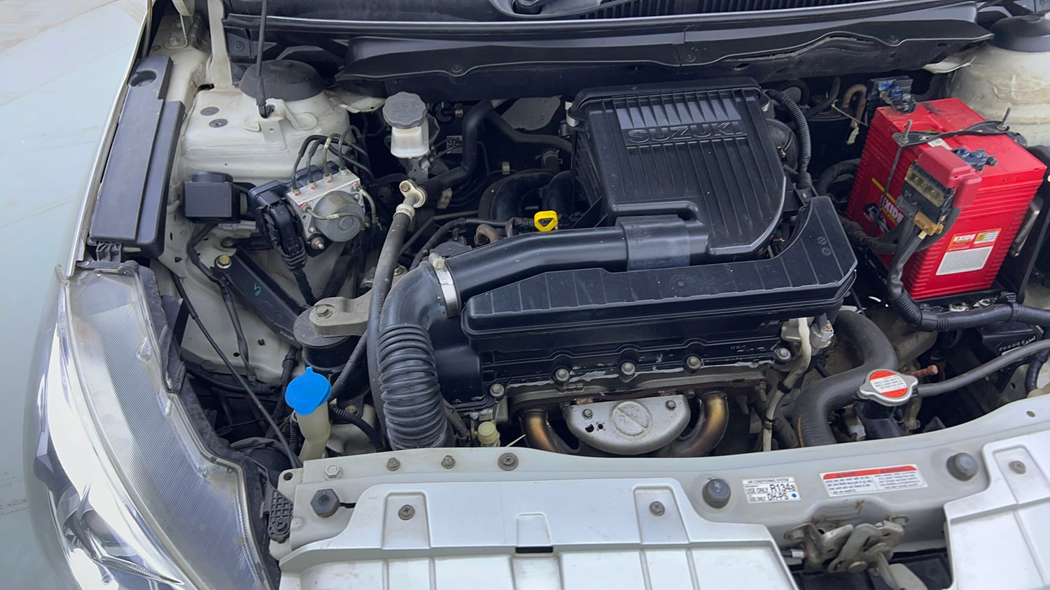 Used 2017 Maruti Suzuki Ciaz Zeta 1.4 AT Petrol Automatic engine ENGINE RIGHT SIDE VIEW