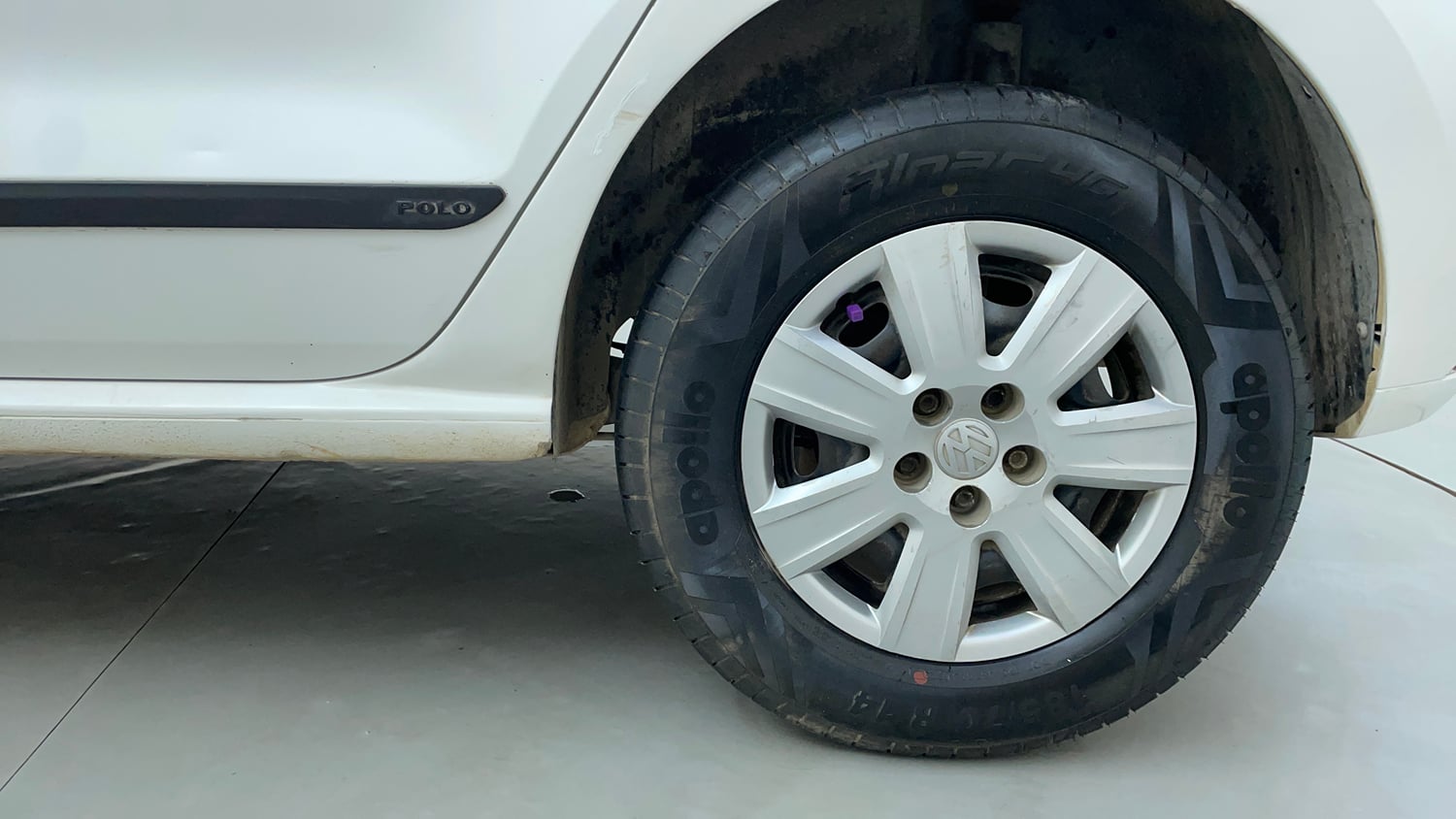 Used 2015 Volkswagen Polo Trendline 1.2L (P) Petrol Manual tyres LEFT REAR TYRE RIM VIEW