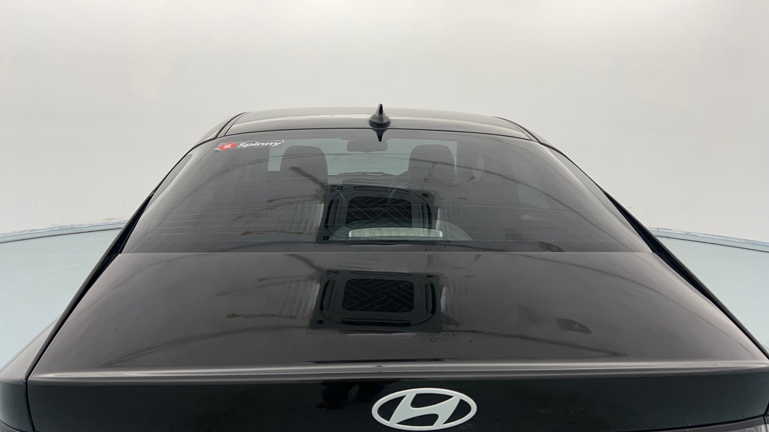 Used 2023 Hyundai Verna SX 1.5 Petrol MT Petrol Manual exterior BACK WINDSHIELD VIEW