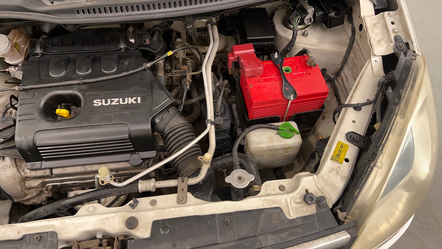 Used 2012 Maruti Suzuki Wagon R 1.0 VXi Petrol Manual engine ENGINE LEFT SIDE VIEW