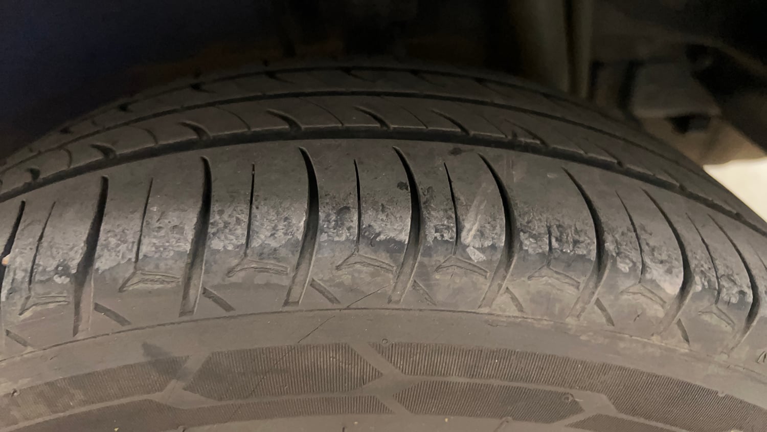 Used 2020 Tata Zest XT Petrol Petrol Manual tyres LEFT REAR TYRE TREAD VIEW