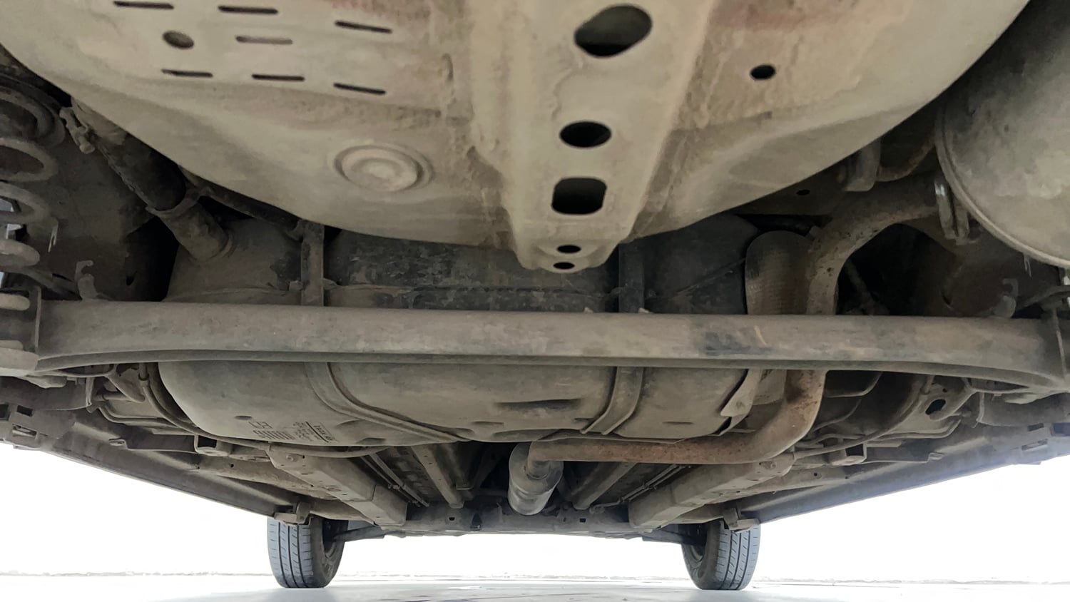 Used 2014 Maruti Suzuki Swift VXi Petrol Manual extra REAR UNDERBODY VIEW (TAKEN FROM REAR)