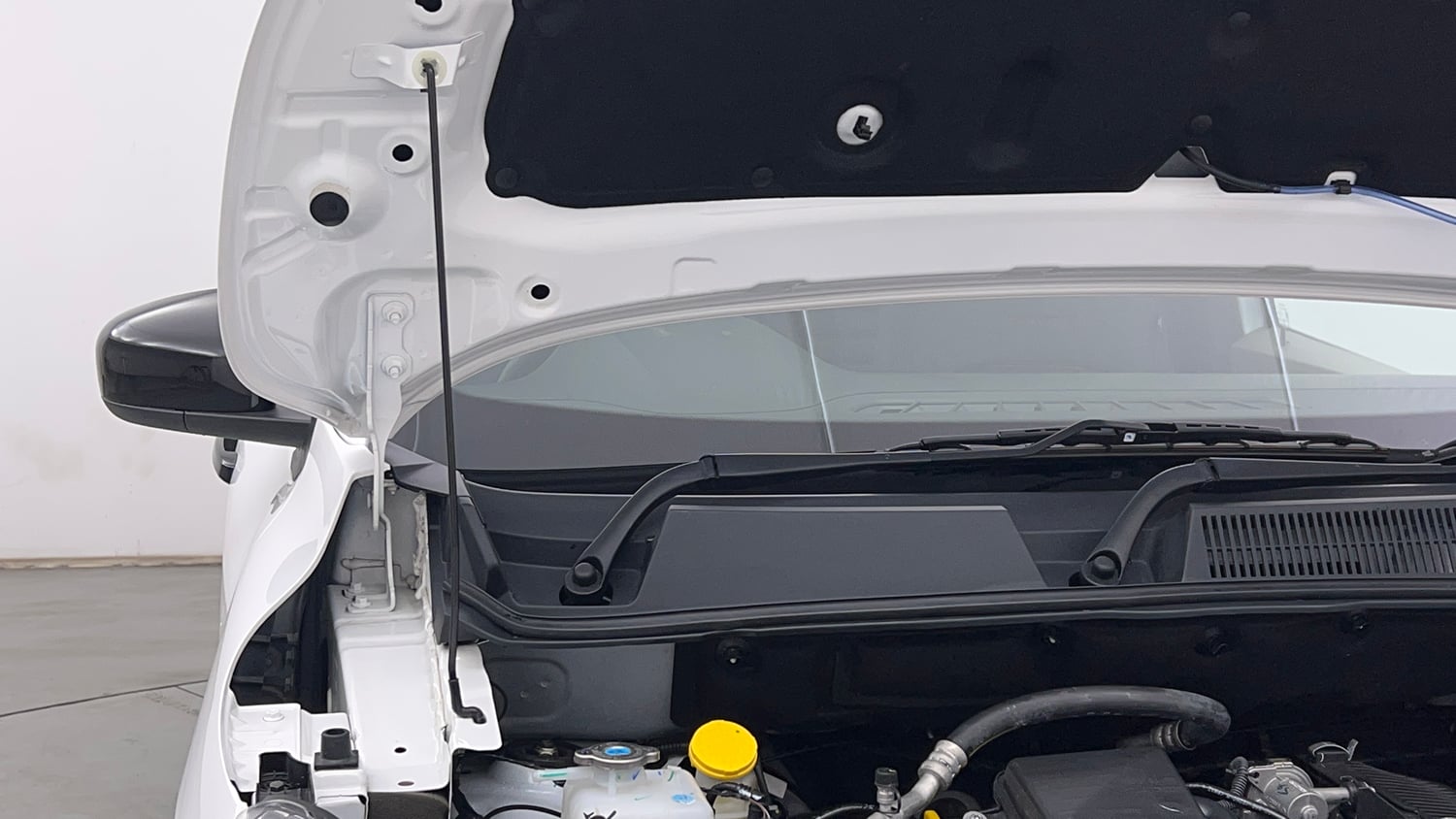 Used 2026 Nissan Gravite Acenta MT Petrol Manual engine ENGINE RIGHT SIDE HINGE & APRON VIEW
