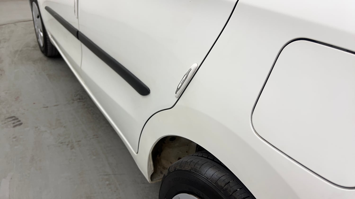 Used 2019 Maruti Suzuki Celerio ZXi AMT Petrol Automatic dents MINOR SCRATCH