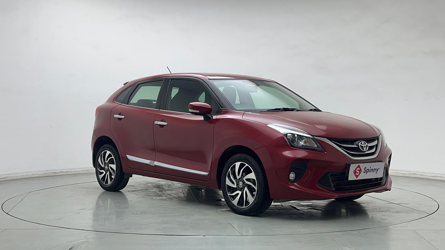 Used 2019 Toyota Glanza V CVT Petrol Automatic exterior RIGHT FRONT CORNER VIEW