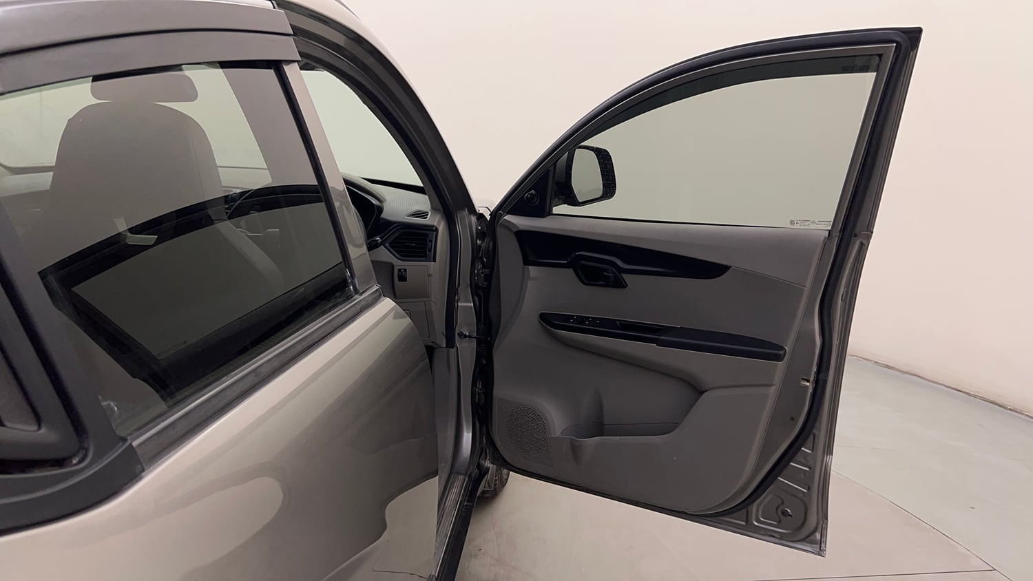 Used 2017 Mahindra KUV100 K4 6 STR Petrol Manual interior RIGHT FRONT DOOR OPEN VIEW