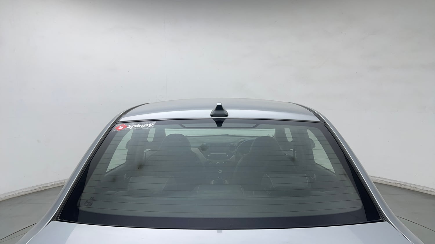 Used 2019 Hyundai Xcent SX Petrol Manual exterior BACK WINDSHIELD VIEW