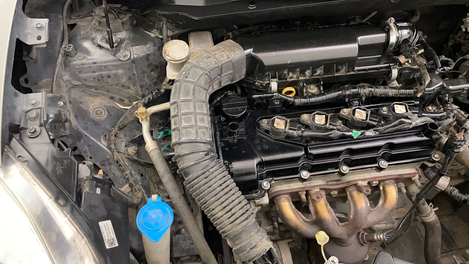 Used 2019 Maruti Suzuki Dzire VXi Petrol Manual engine ENGINE RIGHT SIDE VIEW