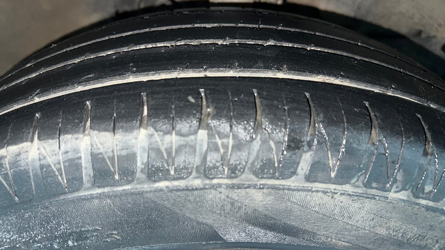 Used 2022 Honda Jazz ZX CVT Petrol Automatic tyres RIGHT FRONT TYRE TREAD VIEW