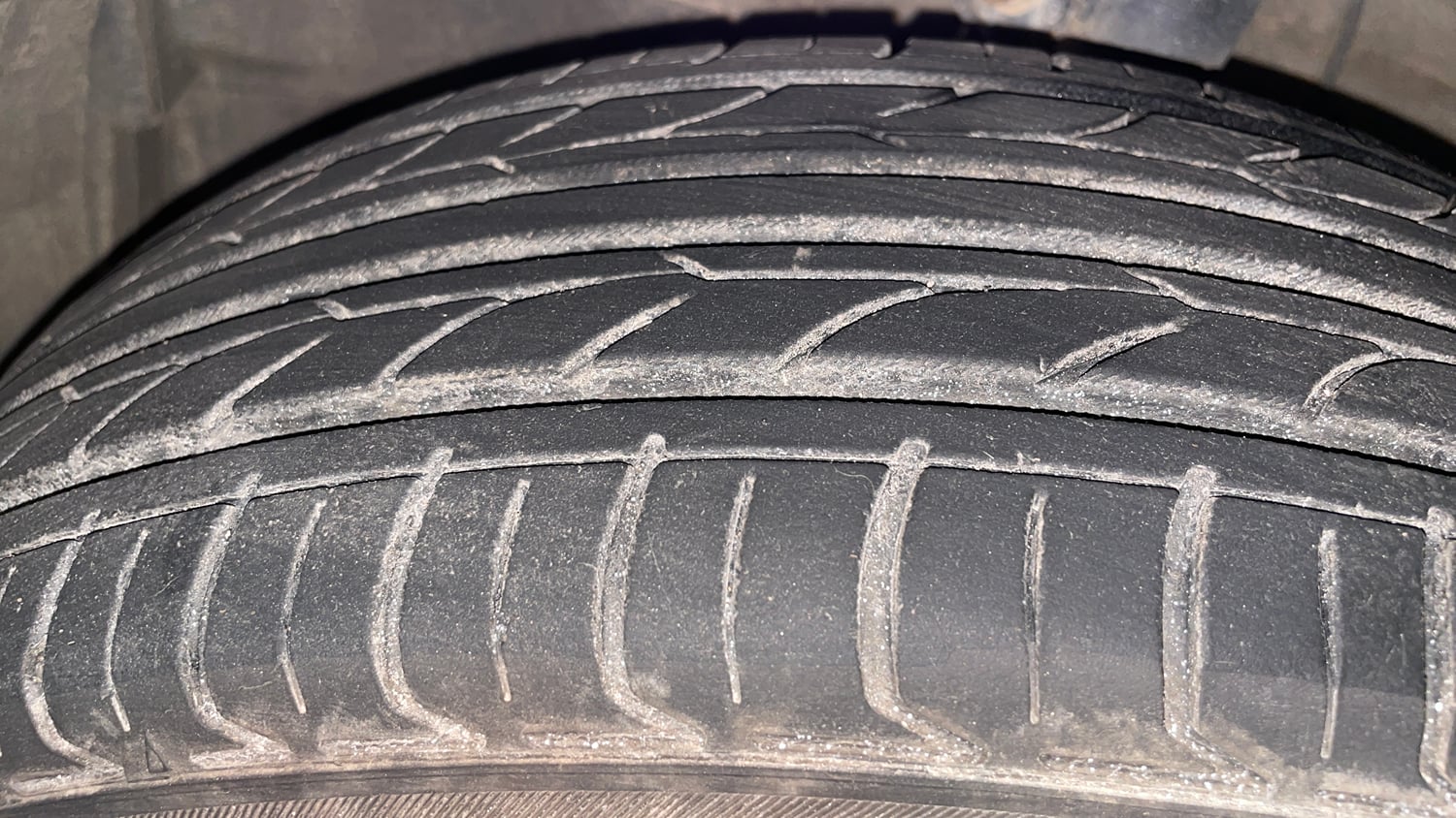 Used 2016 Honda Jazz V AT Petrol Petrol Automatic tyres LEFT FRONT TYRE TREAD VIEW