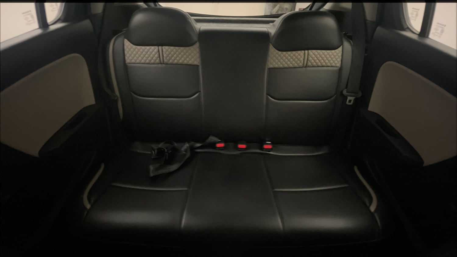 Used 2022 Maruti Suzuki Alto 800 VXi Petrol Manual interior REAR SEAT CONDITION VIEW