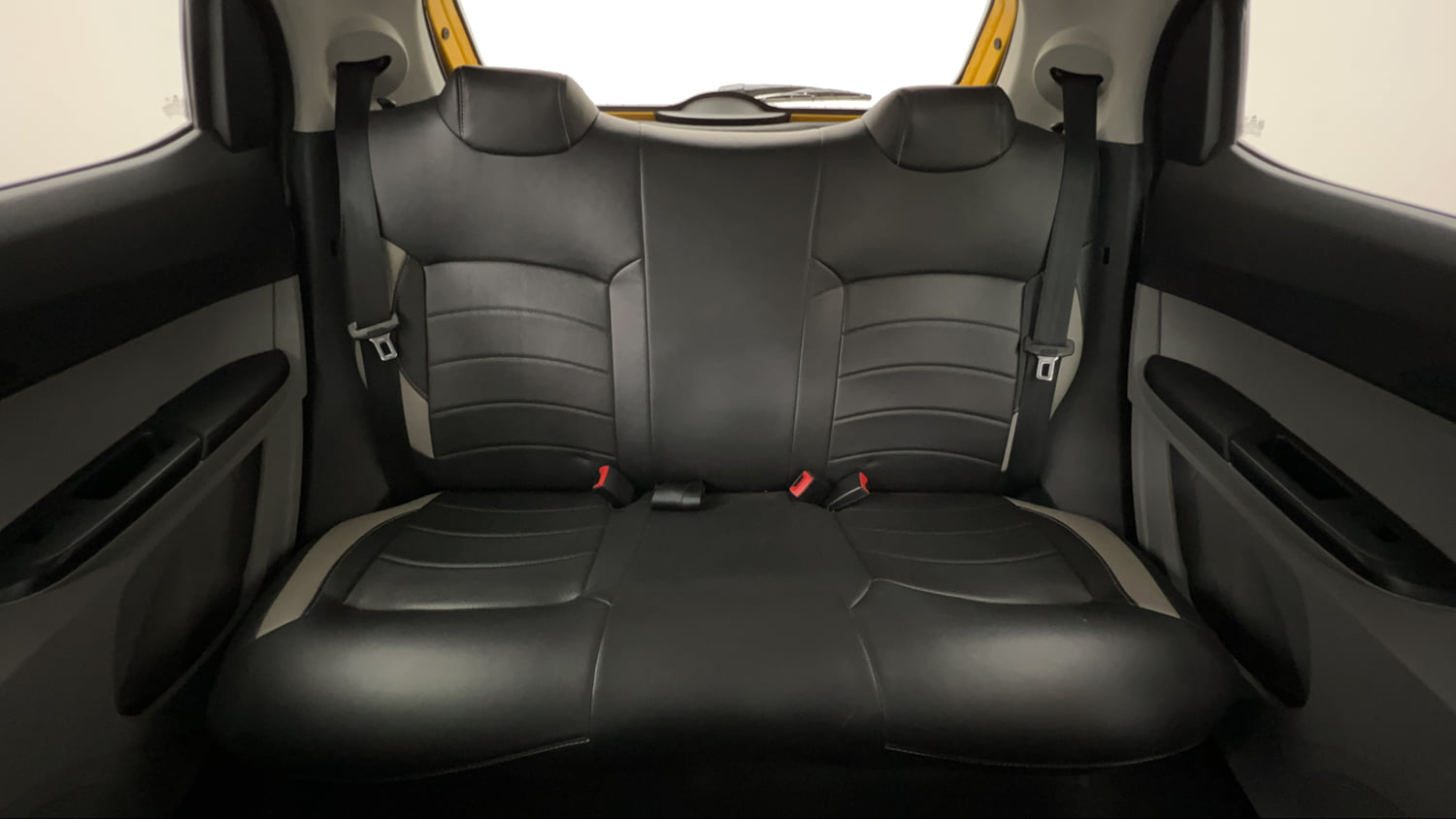 Used 2020 Tata Tiago XZA Plus Petrol Automatic interior REAR SEAT CONDITION VIEW