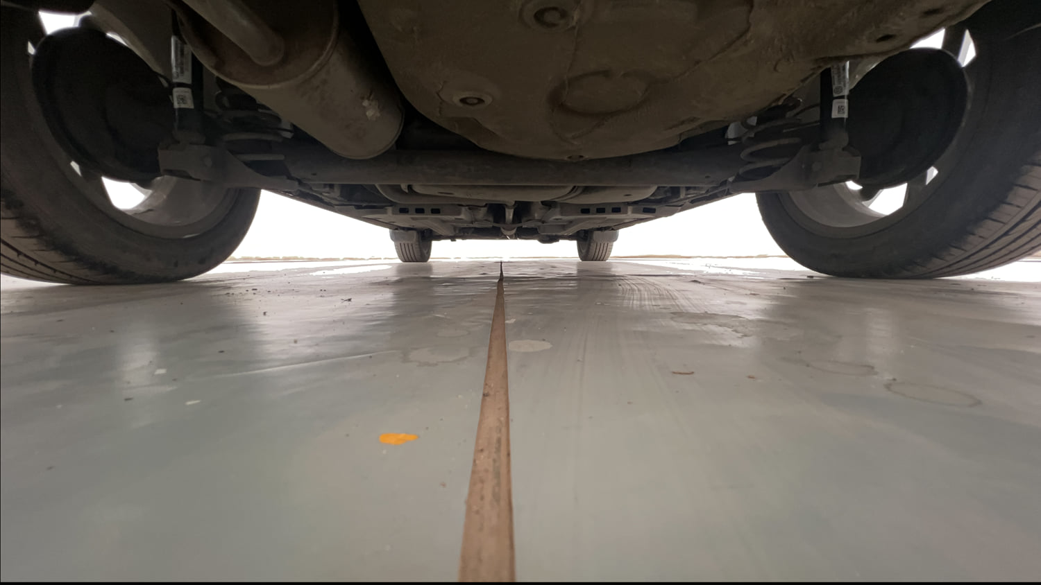 Used 2018 Volkswagen Ameo Highline1.2L Plus (P) 16 Alloy Petrol Manual extra REAR UNDERBODY VIEW (TAKEN FROM REAR)