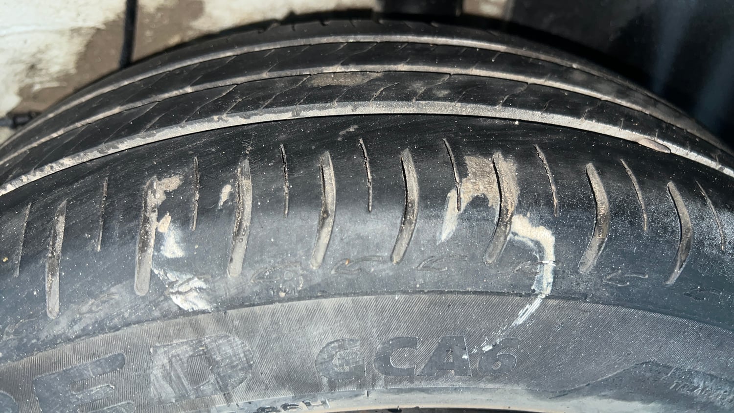 Used 2023 Tata Altroz XM (S) Petrol Petrol Manual tyres LEFT REAR TYRE TREAD VIEW