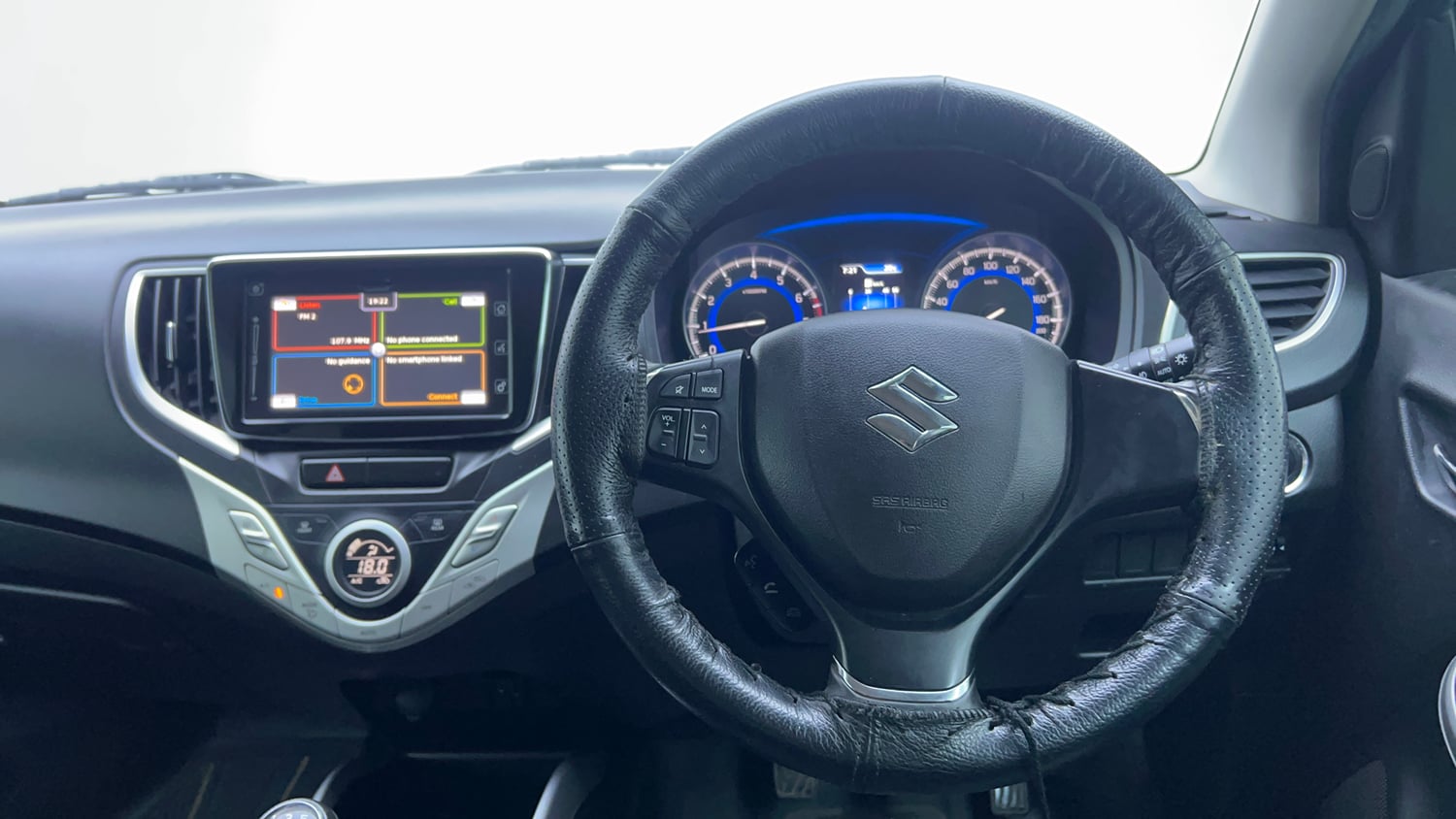 Used 2016 Maruti Suzuki Baleno Alpha 1.2 Petrol Manual interior STEERING VIEW