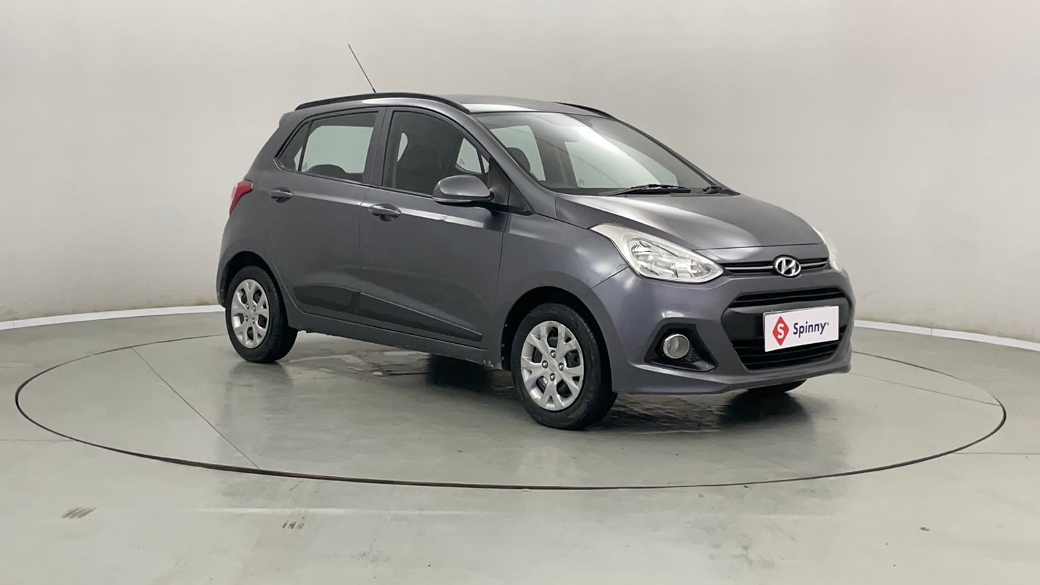 Used 2016 Hyundai Grand i10 Sportz 1.2 Kappa VTVT Petrol Manual exterior RIGHT FRONT CORNER VIEW