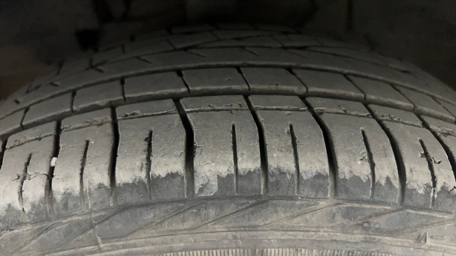 Used 2021 Tata Nexon XZA Plus Petrol Automatic tyres LEFT FRONT TYRE TREAD VIEW