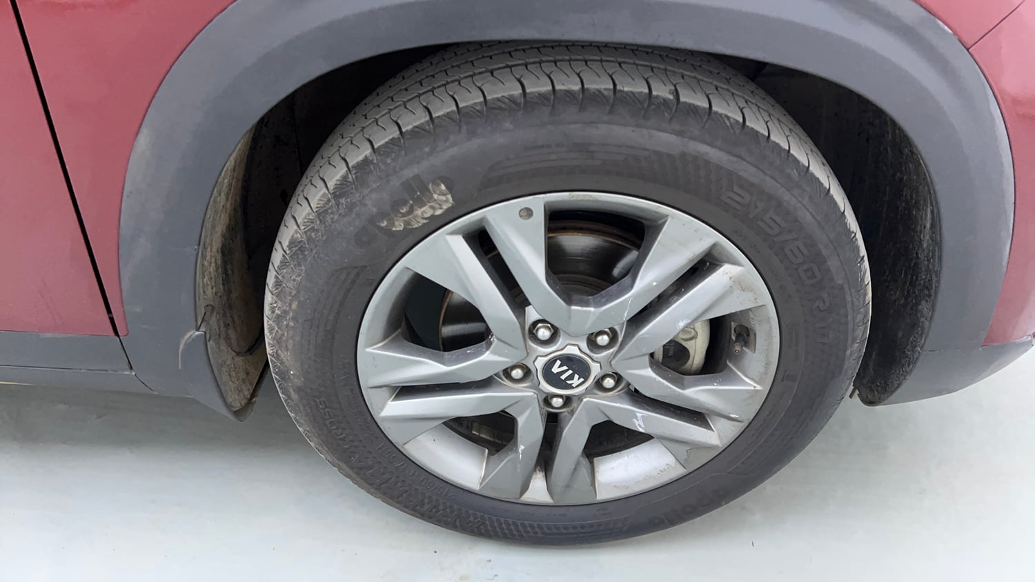Used 2020 kia Seltos HTX IVT 1.5 Petrol Automatic tyres RIGHT FRONT TYRE RIM VIEW