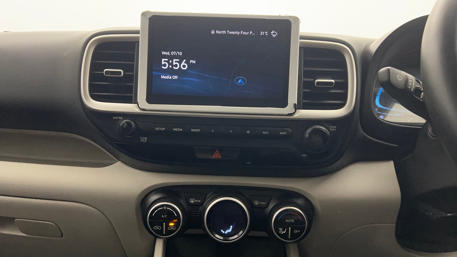 Used 2022 Hyundai Venue SX 1.2 Petrol Petrol Manual top_features Integrated (in-dash) music system