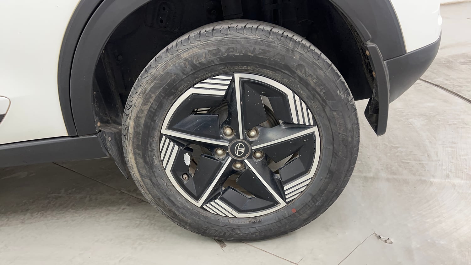 Used 2024 Tata Nexon Fearless S 1.5 Revotorq Diesel 6MT DT Diesel Manual tyres LEFT REAR TYRE RIM VIEW