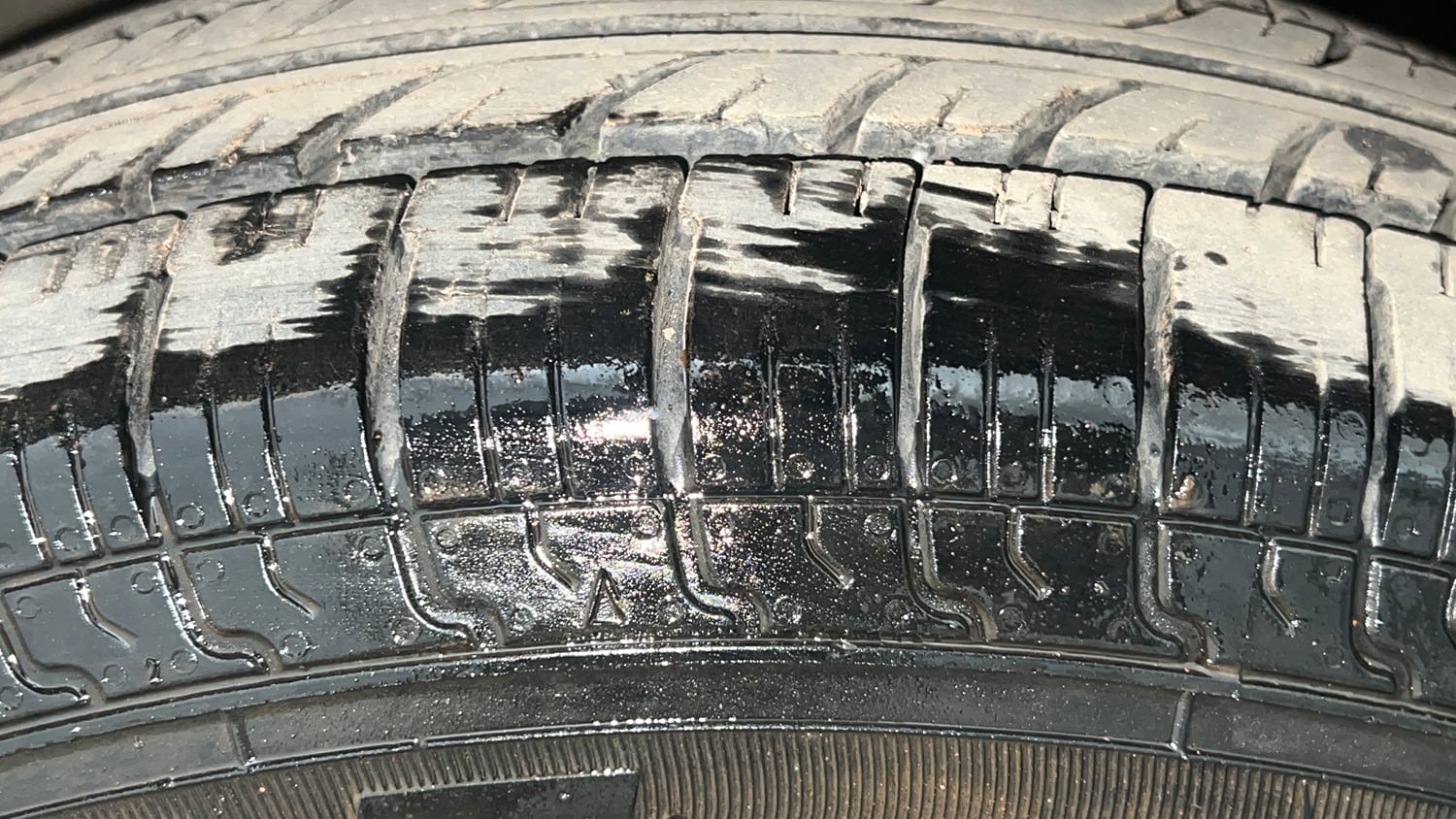 Used 2016 Maruti Suzuki Swift Dzire VXI Petrol Manual tyres LEFT FRONT TYRE TREAD VIEW