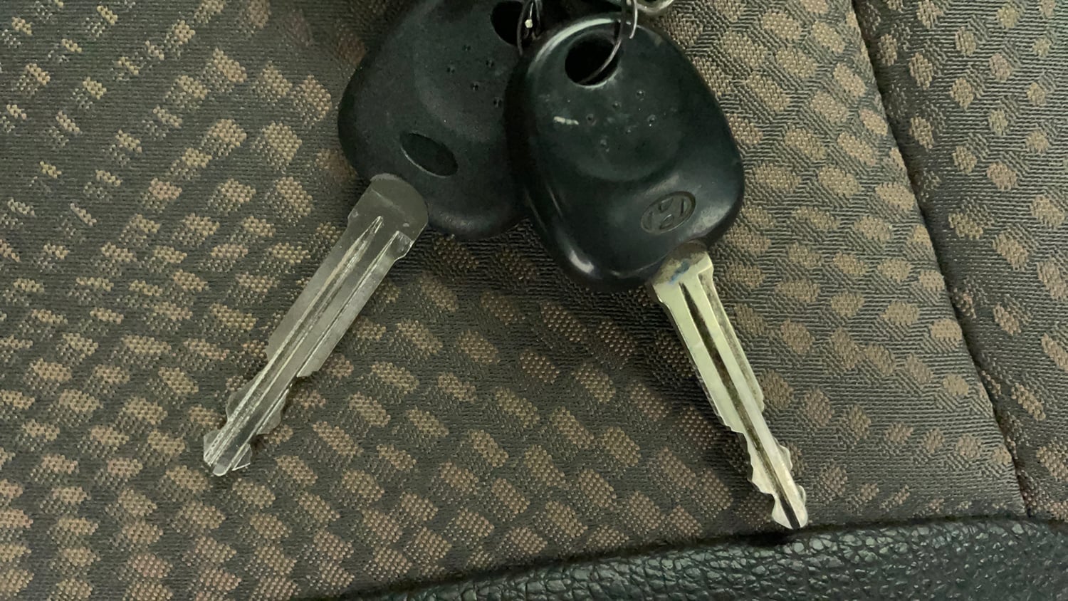 Used 2015 Hyundai Eon Magna + Petrol Manual extra CAR KEY VIEW