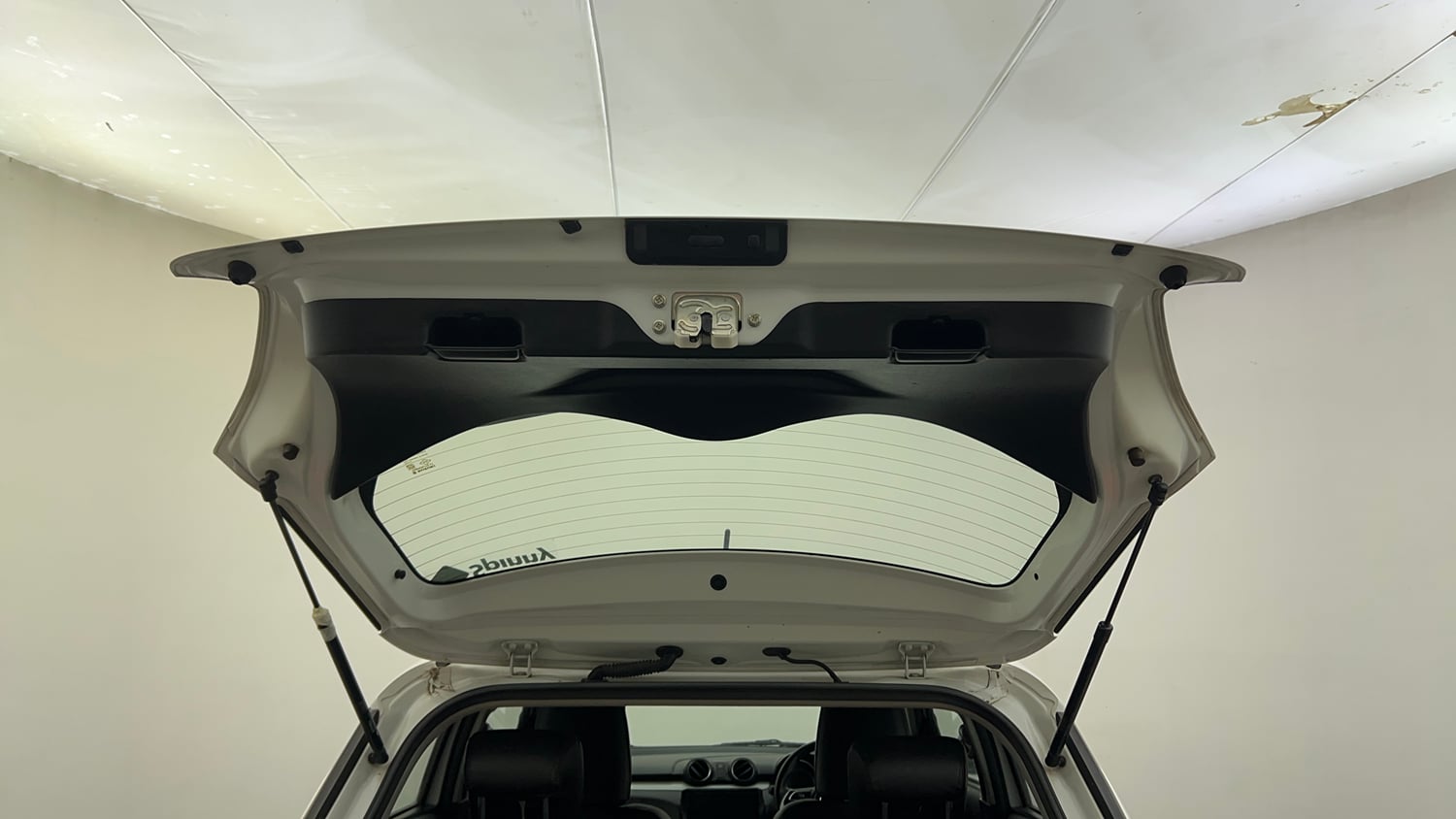 Used 2019 Maruti Suzuki Swift ZXi Petrol Manual interior DICKY DOOR OPEN VIEW