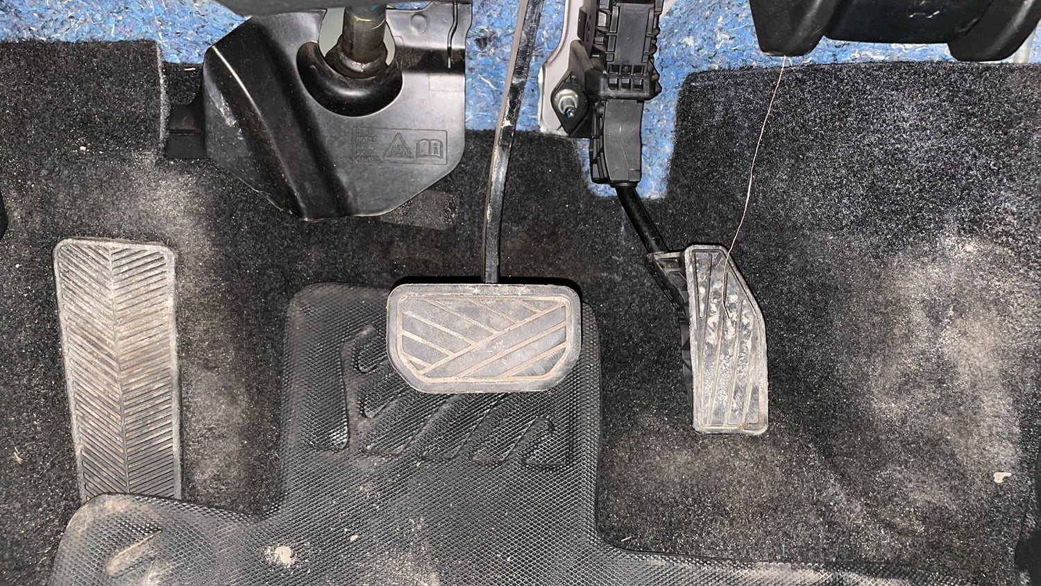 Used 2022 Maruti Suzuki XL6 Alpha Plus AT Petrol Petrol Automatic interior PEDALS VIEW