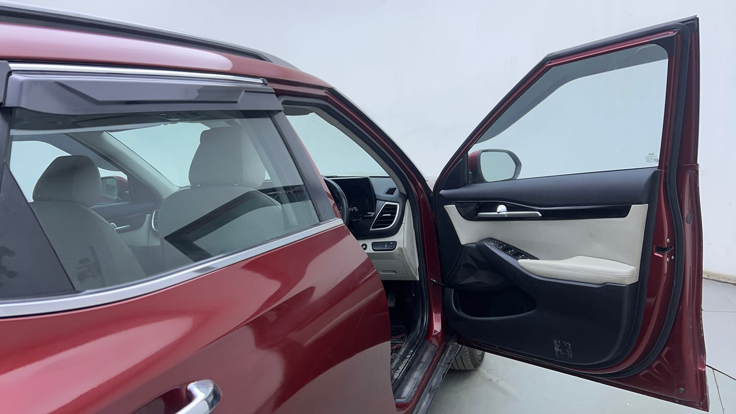 Used 2020 kia Seltos HTX IVT 1.5 Petrol Automatic interior RIGHT FRONT DOOR OPEN VIEW