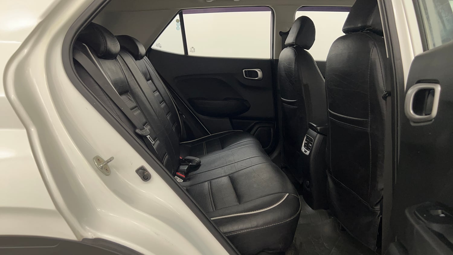 Used 2021 Hyundai Venue SX 1.0 Turbo Petrol Manual interior RIGHT SIDE REAR DOOR CABIN VIEW
