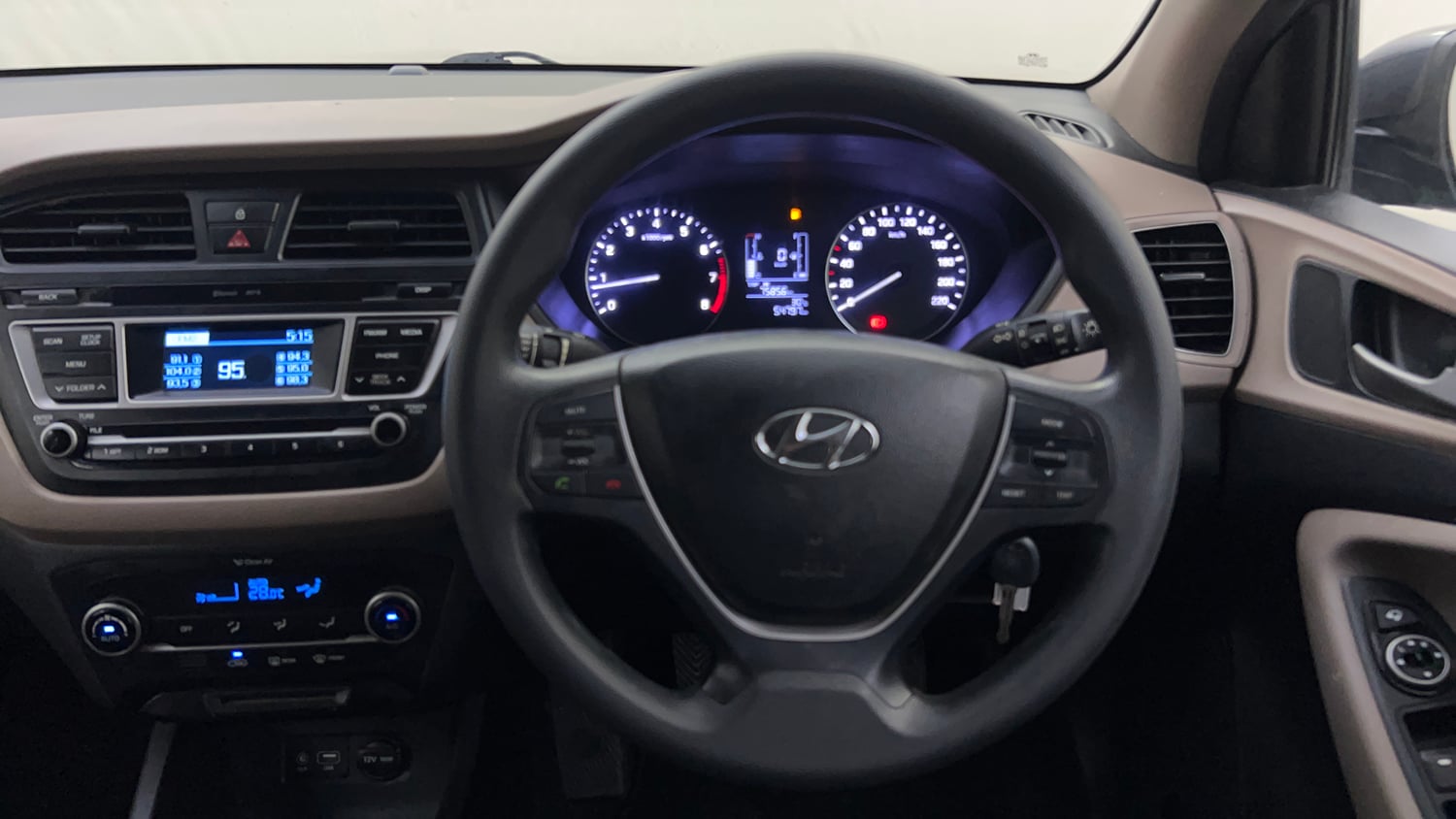 Used 2017 Hyundai Elite i20 Sportz 1.2 Petrol Manual interior STEERING VIEW