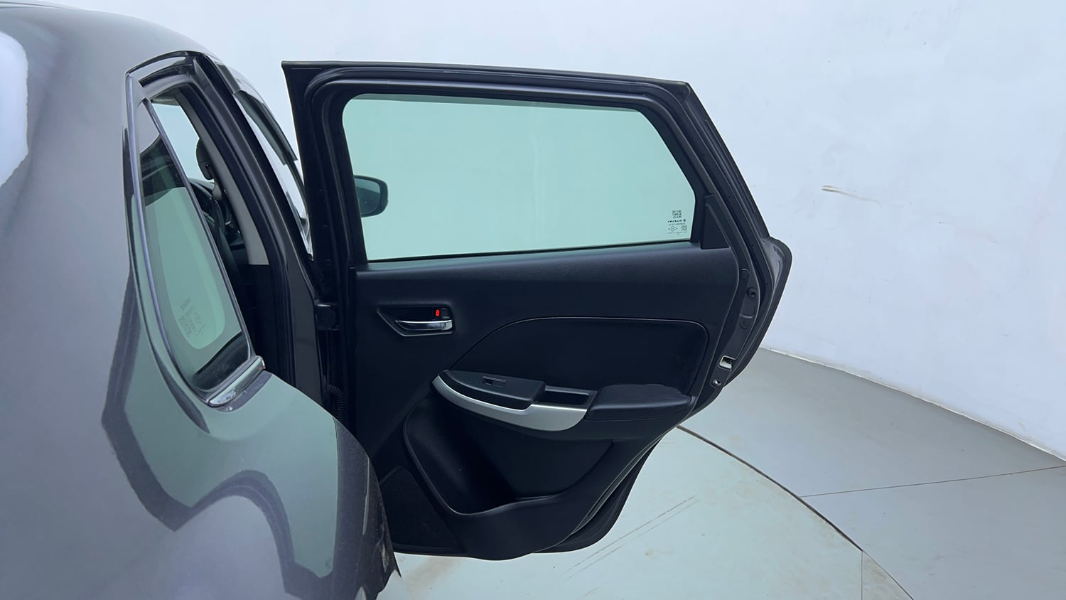 Used 2016 Maruti Suzuki Baleno Alpha 1.2 Petrol Manual interior RIGHT REAR DOOR OPEN VIEW