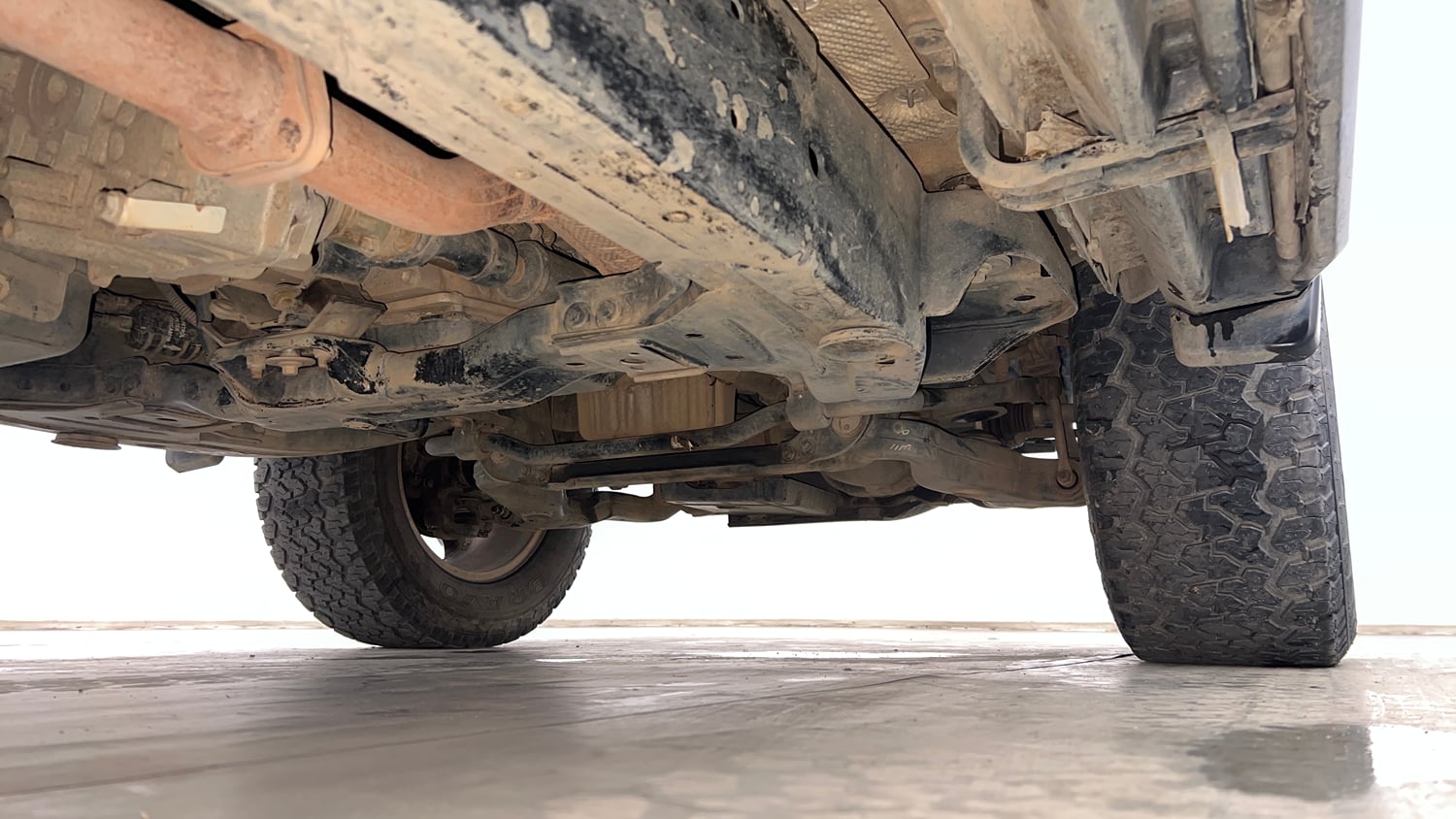 Used 2022 mahindra Thar LX Hard Top Petrol AT 4WD Petrol Automatic extra REAR RIGHT UNDERBODY VIEW