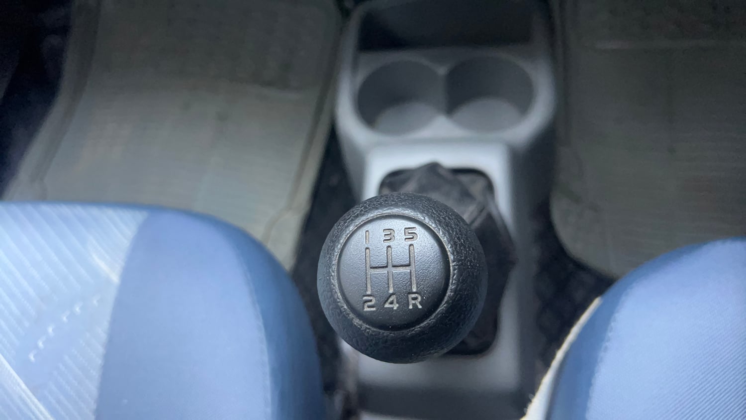 Used 2013 Maruti Suzuki Alto K10 VXi Petrol Manual interior GEAR  KNOB VIEW