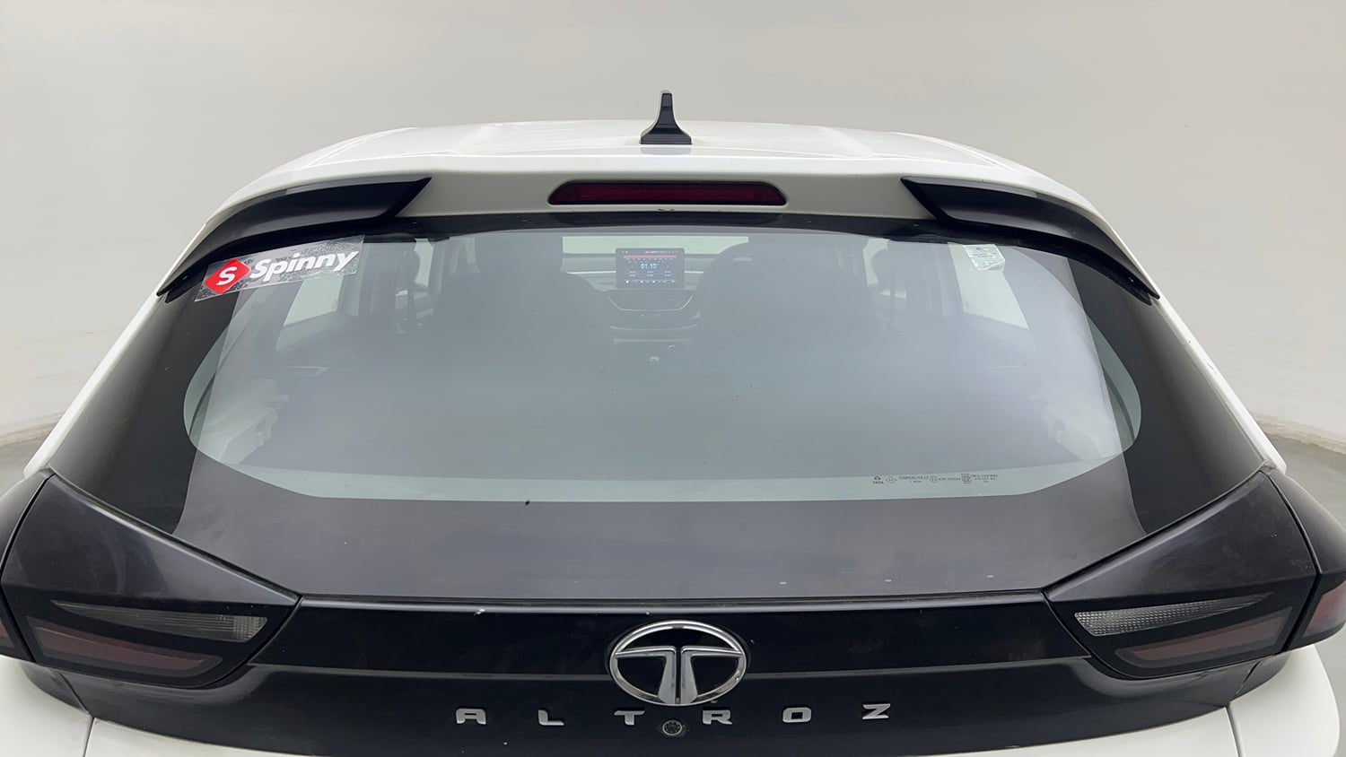 Used 2023 Tata Altroz XM (S) Petrol Petrol Manual exterior BACK WINDSHIELD VIEW