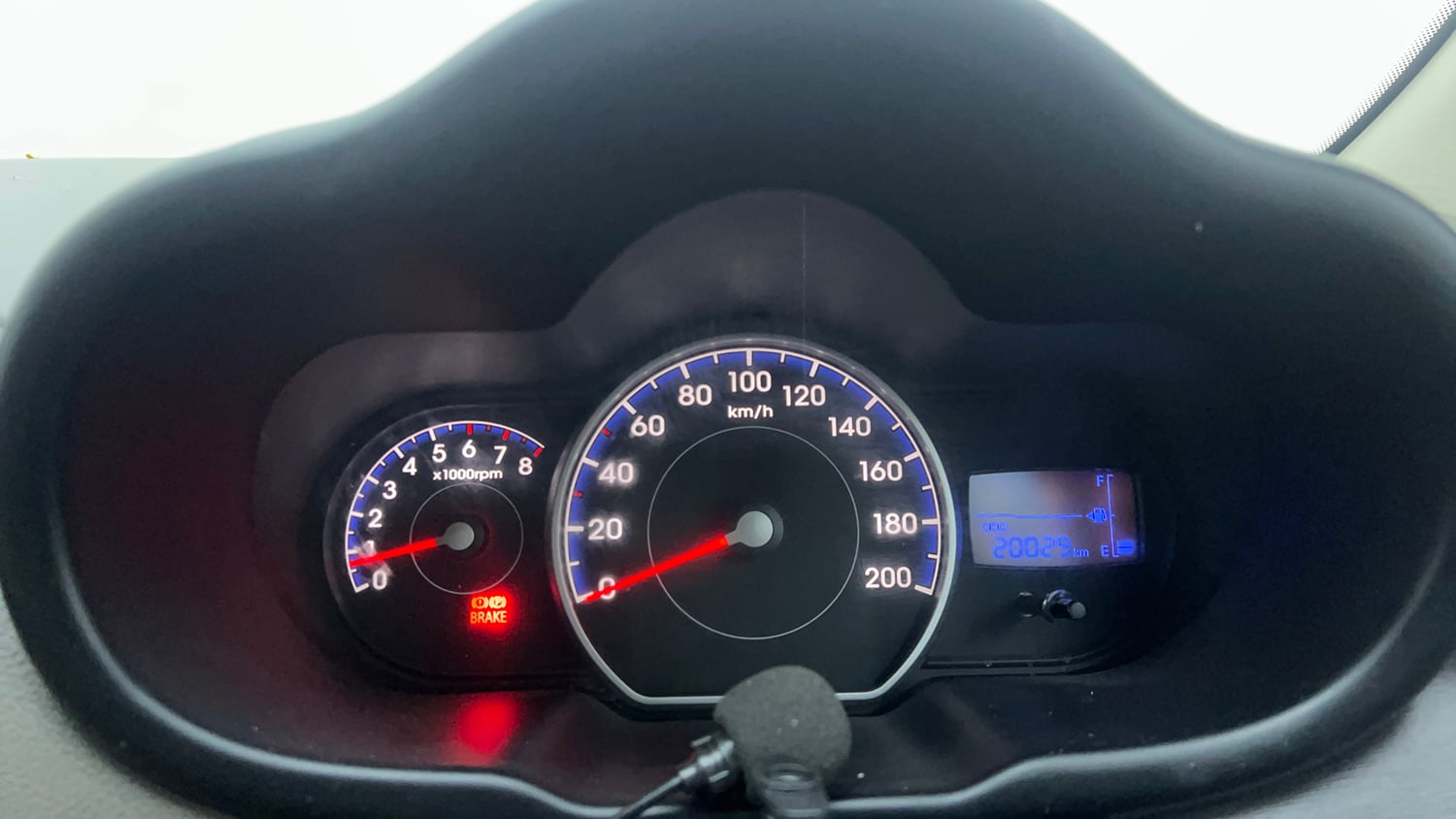Used 2016 Hyundai i10 Sportz 1.1 iRDE2 Petrol Manual interior CLUSTERMETER VIEW