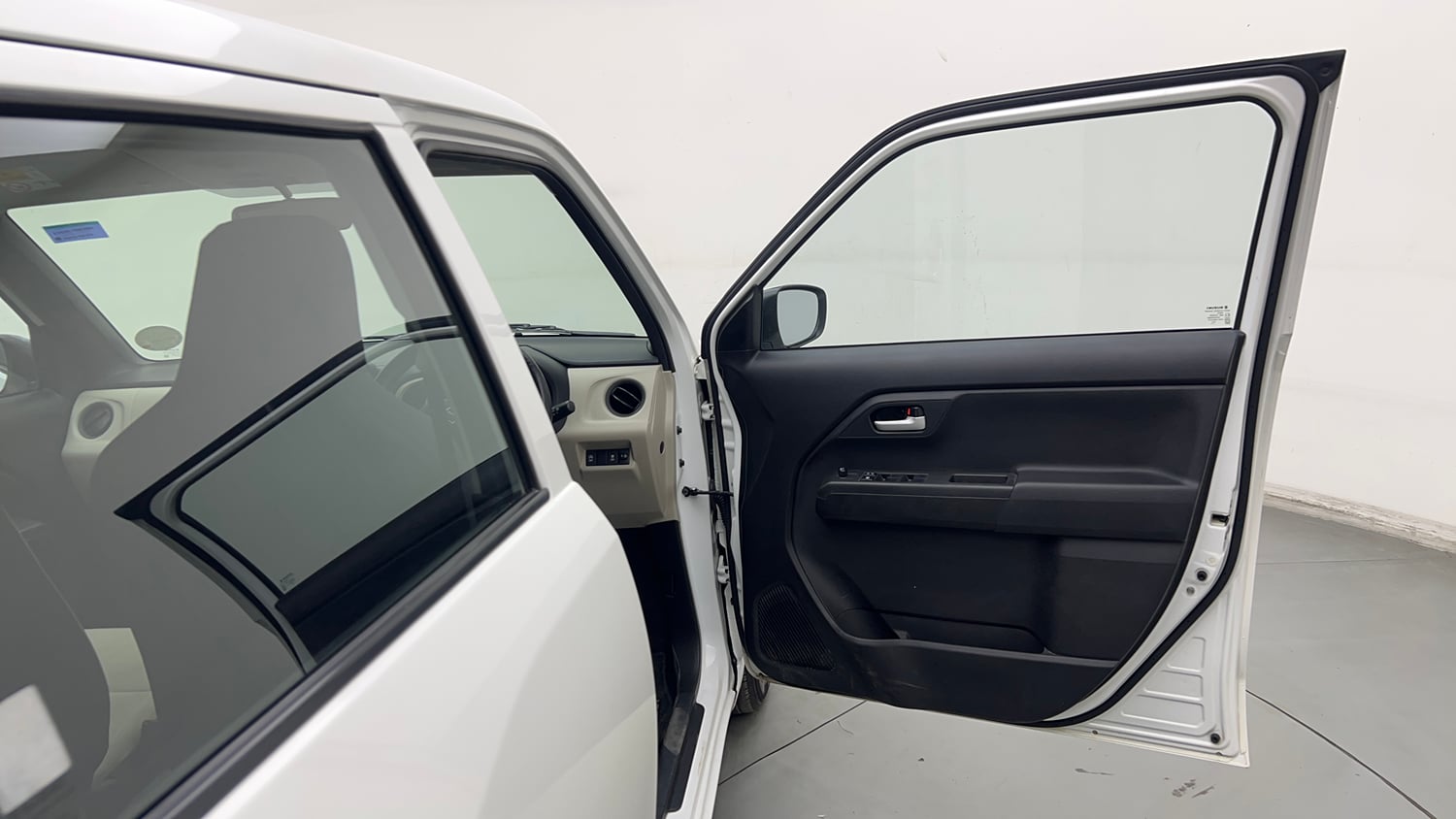 Used 2024 Maruti Suzuki Wagon R VXI 1.0 Petrol Manual interior RIGHT FRONT DOOR OPEN VIEW
