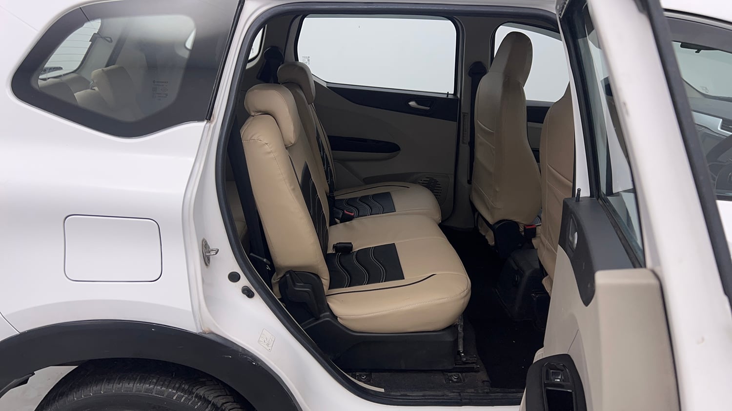 Used 2020 Renault Triber RXZ EASY-R AMT Petrol Automatic interior RIGHT SIDE REAR DOOR CABIN VIEW