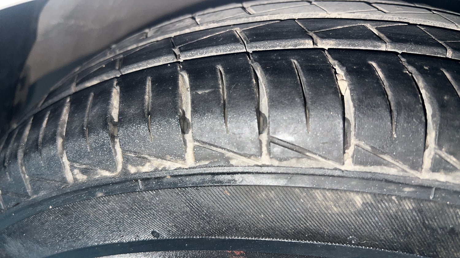 Used 2016 Hyundai Xcent S 1.2 Petrol Manual tyres RIGHT FRONT TYRE TREAD VIEW