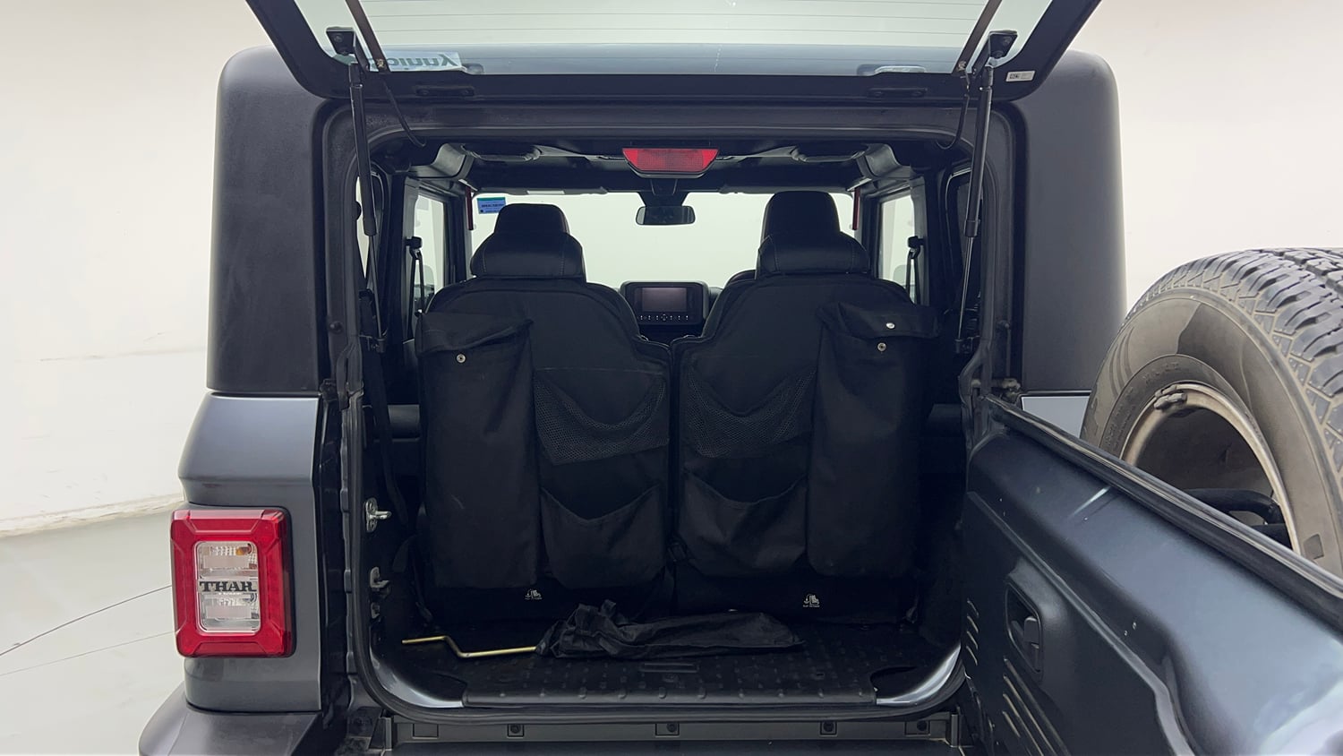 Used 2022 mahindra Thar LX Hard Top Petrol AT 4WD Petrol Automatic interior DICKY INSIDE VIEW
