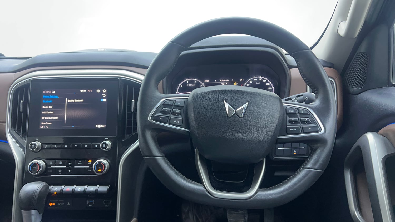 Used 2022 Mahindra Scorpio N Z8 L Petrol AT 7 STR Petrol Automatic interior STEERING VIEW