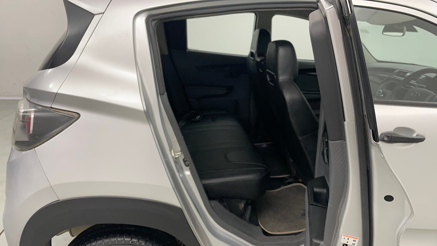 Used 2018 Mahindra KUV100 NXT K2 6 STR Petrol Manual interior RIGHT SIDE REAR DOOR CABIN VIEW