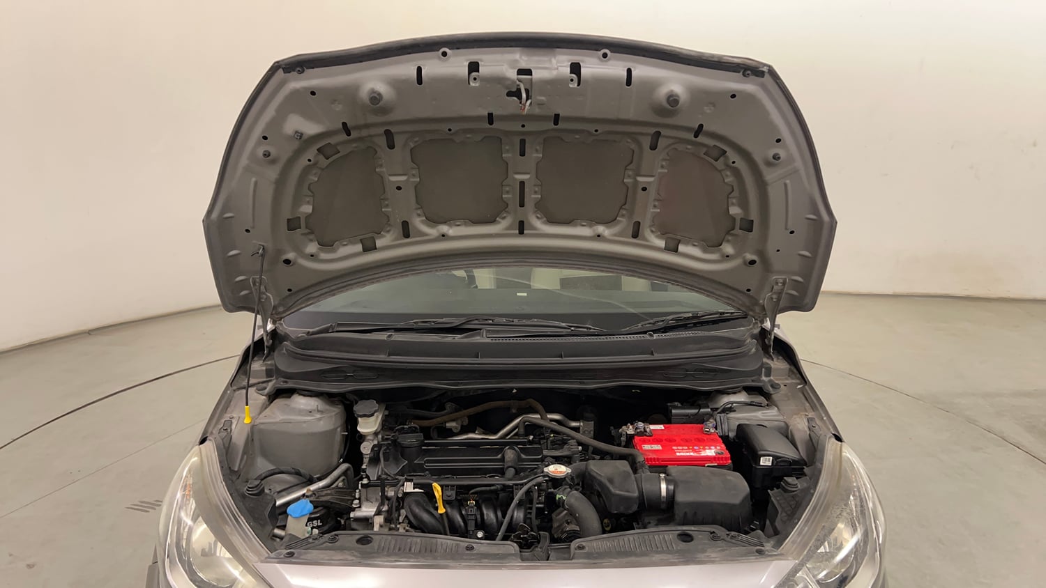 Used 2013 Hyundai i20 Magna 1.2 Petrol Manual engine ENGINE & BONNET OPEN FRONT VIEW