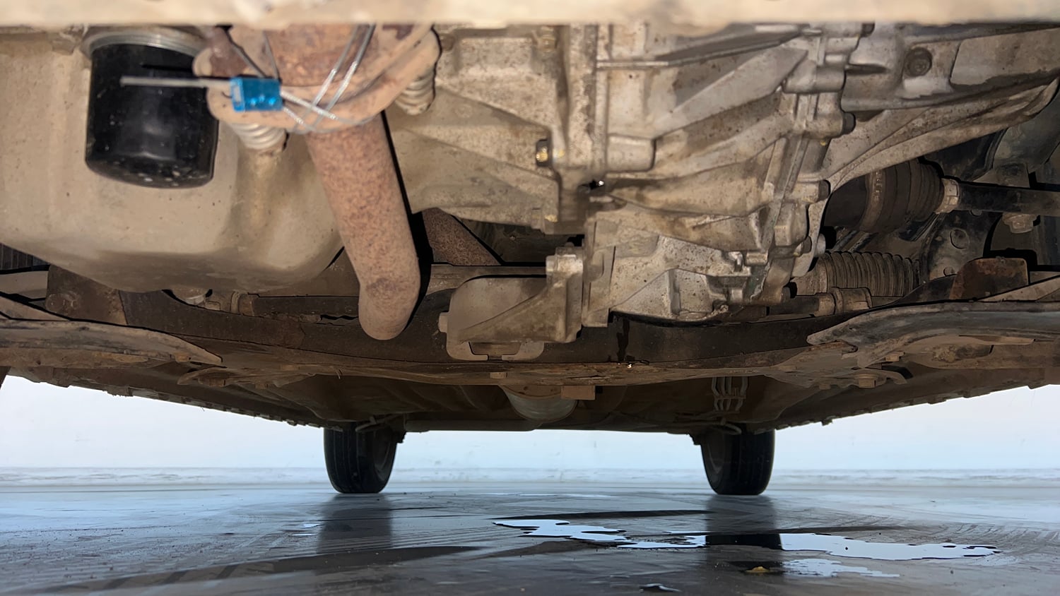 Used 2019 Maruti Suzuki Ignis Zeta 1.2 AMT Petrol Automatic extra FRONT LEFT UNDERBODY VIEW