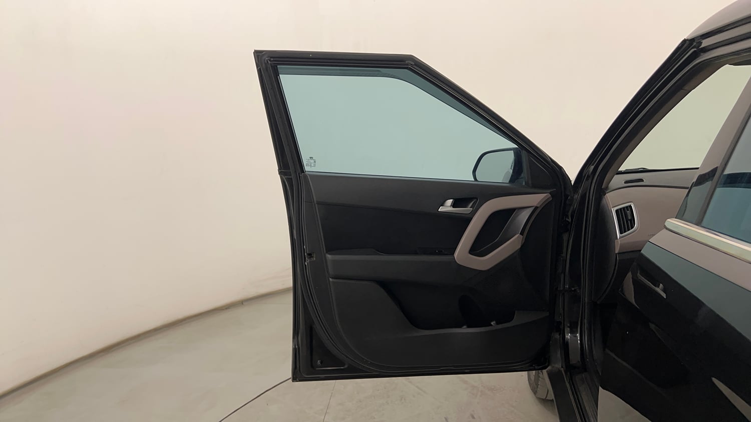 Used 2018 Hyundai Creta SX 1.6 AT CRDi Diesel Automatic interior LEFT FRONT DOOR OPEN VIEW