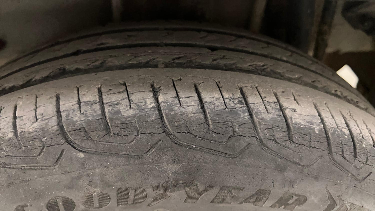 Used 2021 Tata Tiago XT Petrol Manual tyres LEFT REAR TYRE TREAD VIEW