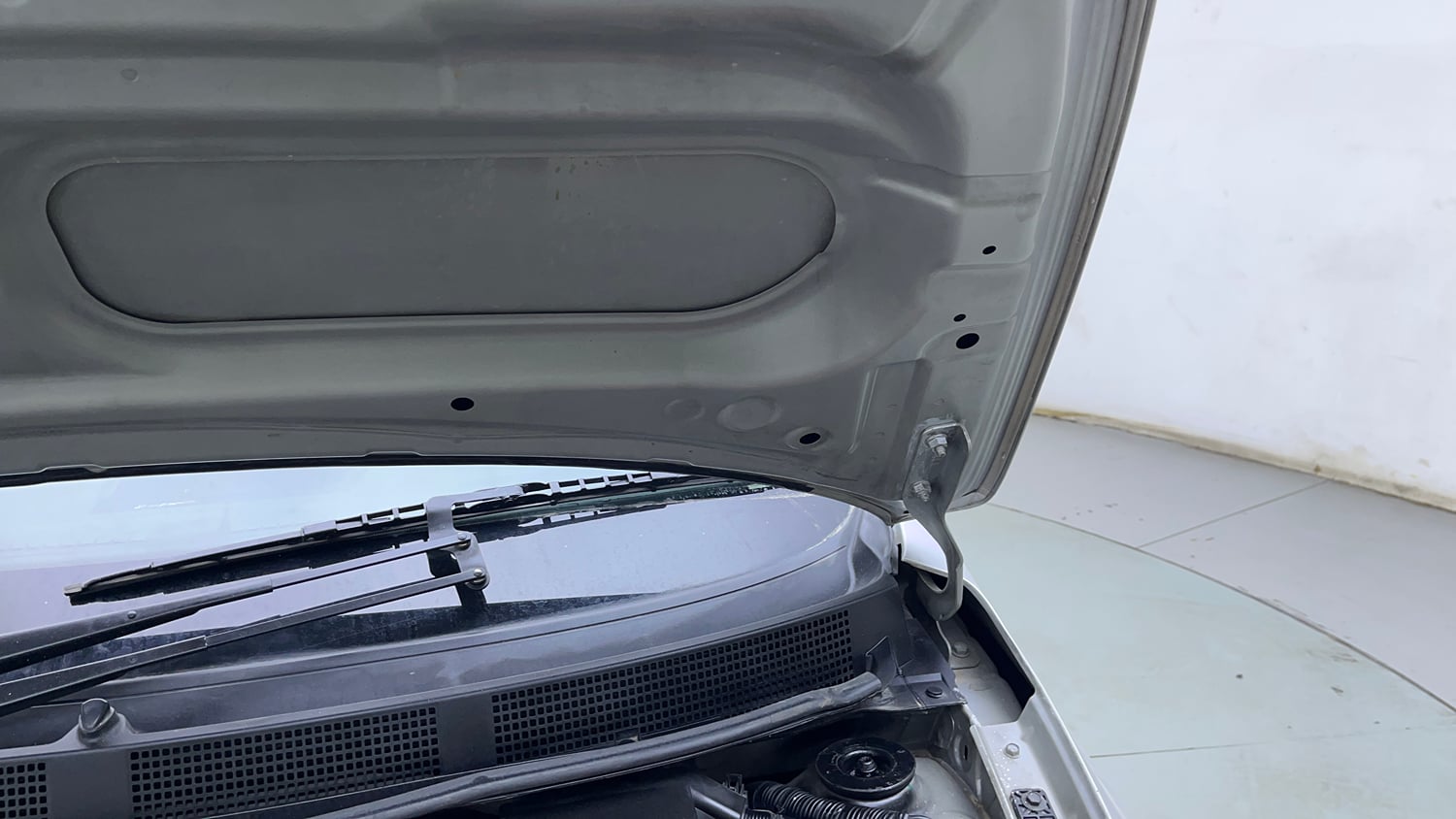 Used 2018 Datsun Go Plus T Petrol Manual engine ENGINE LEFT SIDE HINGE & APRON VIEW